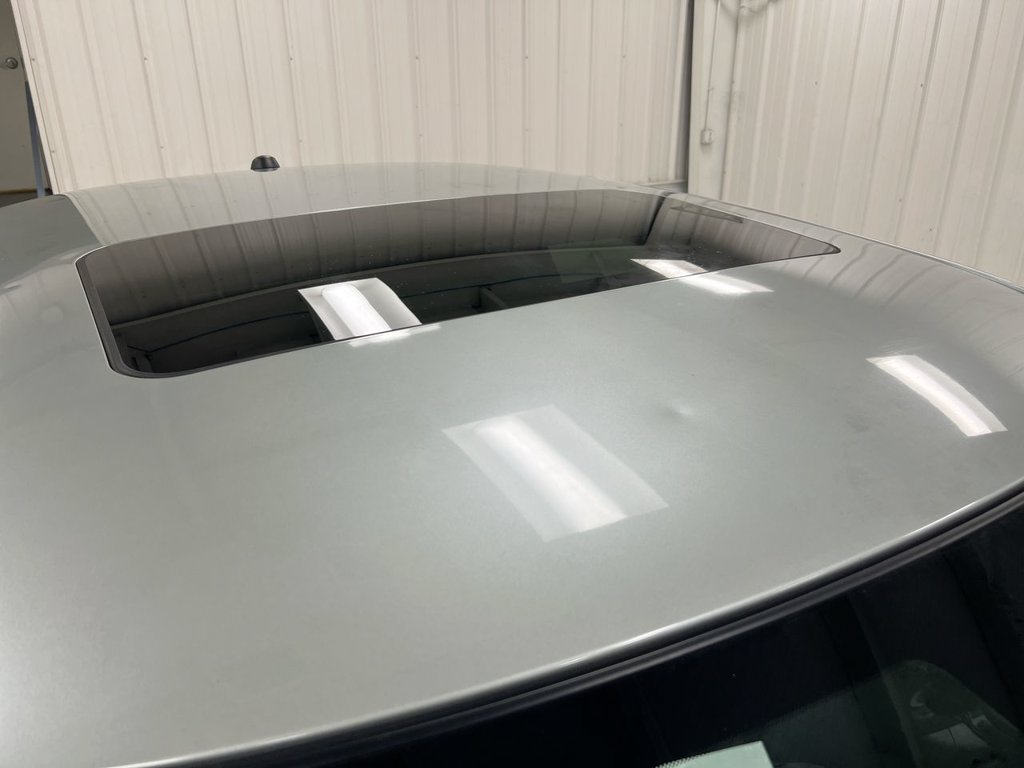 Used 2005 Chrysler 300 Touring RWD image 30