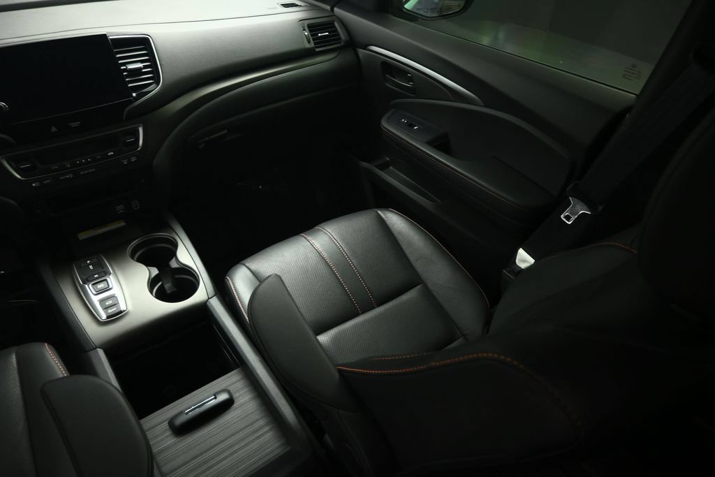Used 2023 Honda Passport TrailSport image 46
