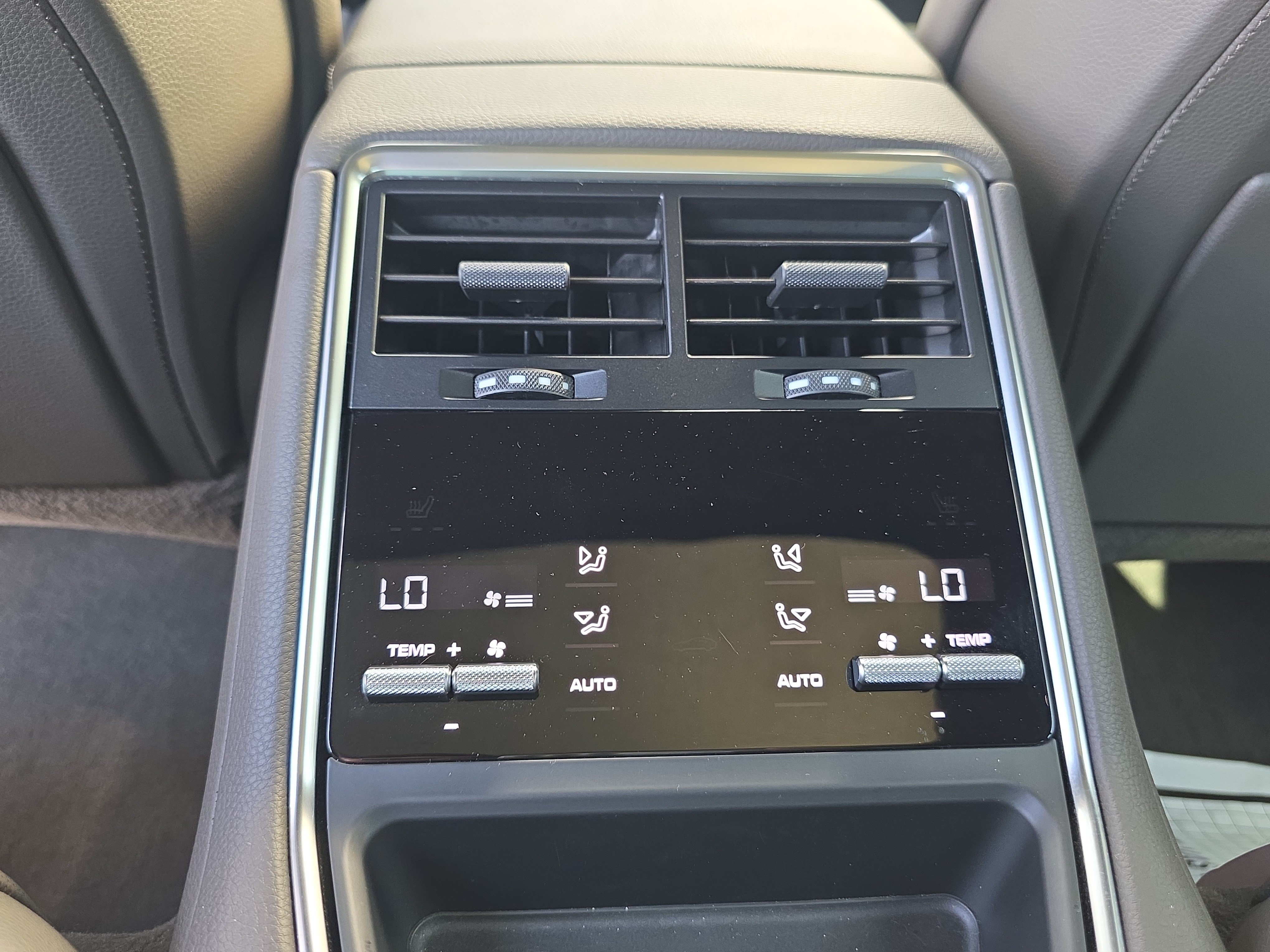 Certified 2023 Porsche Panamera image 15
