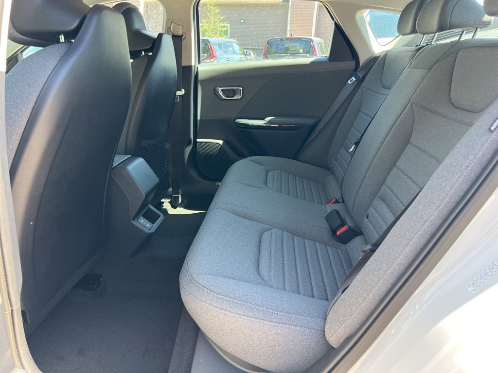 New 2025 Kia K4 EX image 12