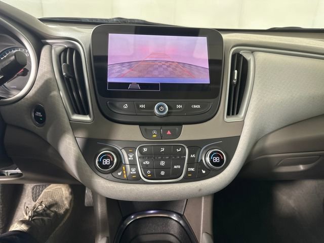 Used 2025 Chevrolet Malibu LT image 22