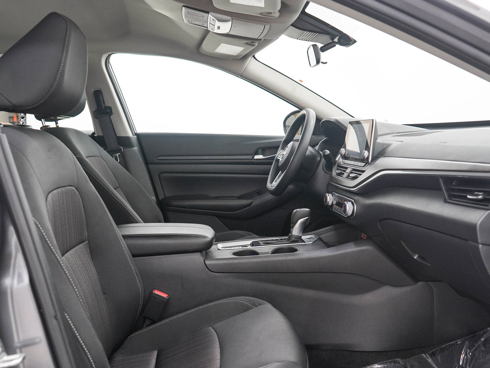 Used 2025 Nissan Altima 2.5 SV AWD/4WD image 11