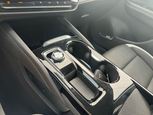 Used 2025 Buick Envision Sport Touring AWD/4WD image 11