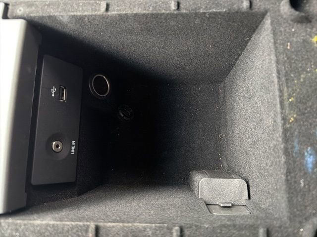 Used 2018 Ford Taurus SEL image 36