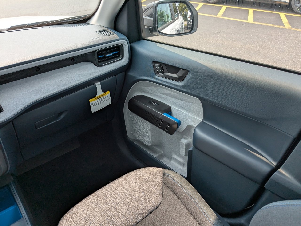 New 2025 Ford Maverick XLT w/ XLT Luxury Package image 17