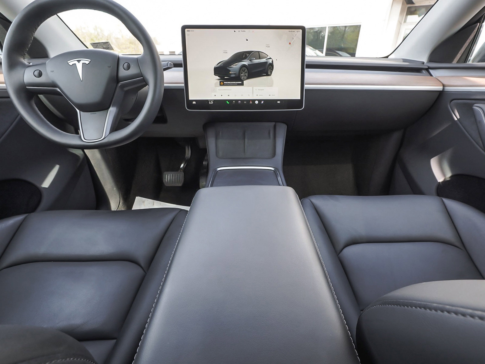 Used 2025 Tesla Model Y Long Range AWD/4WD image 30