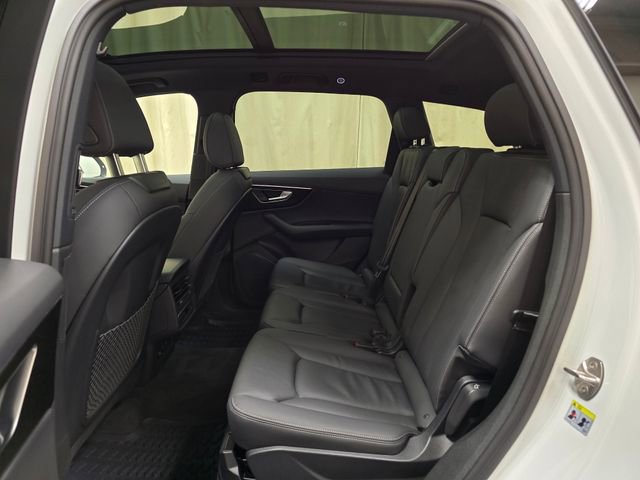 Certified 2025 Audi Q7 3.0T Premium w/ Convenience Package image 31
