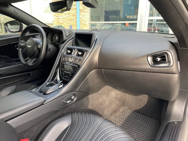 Used 2017 Aston Martin DB11 V12 RWD image 41