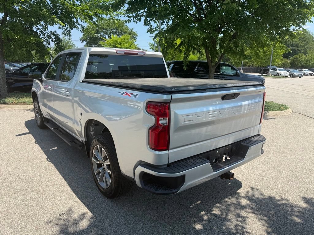 Used 2020 Chevrolet Silverado 1500 RST w/ RST Value Package AWD/4WD image 3