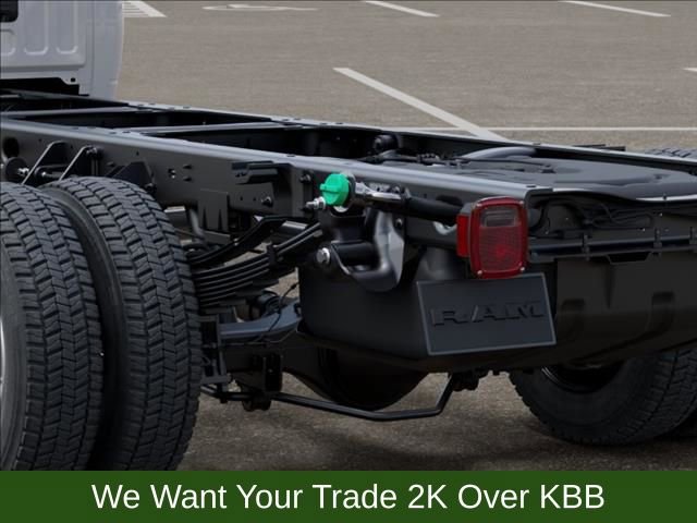 New 2026 RAM 5500 Tradesman w/ Chrome Appearance Group AWD/4WD image 9
