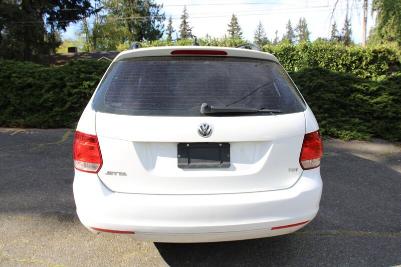 Used 2014 Volkswagen Jetta TDI FWD image 12