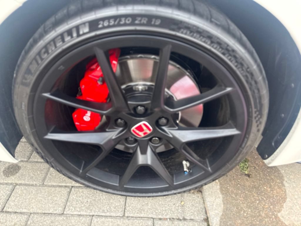 Used 2025 Honda Civic Type R image 8