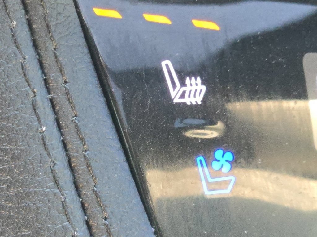 Certified 2021 Cadillac XT6 Sport AWD/4WD image 11