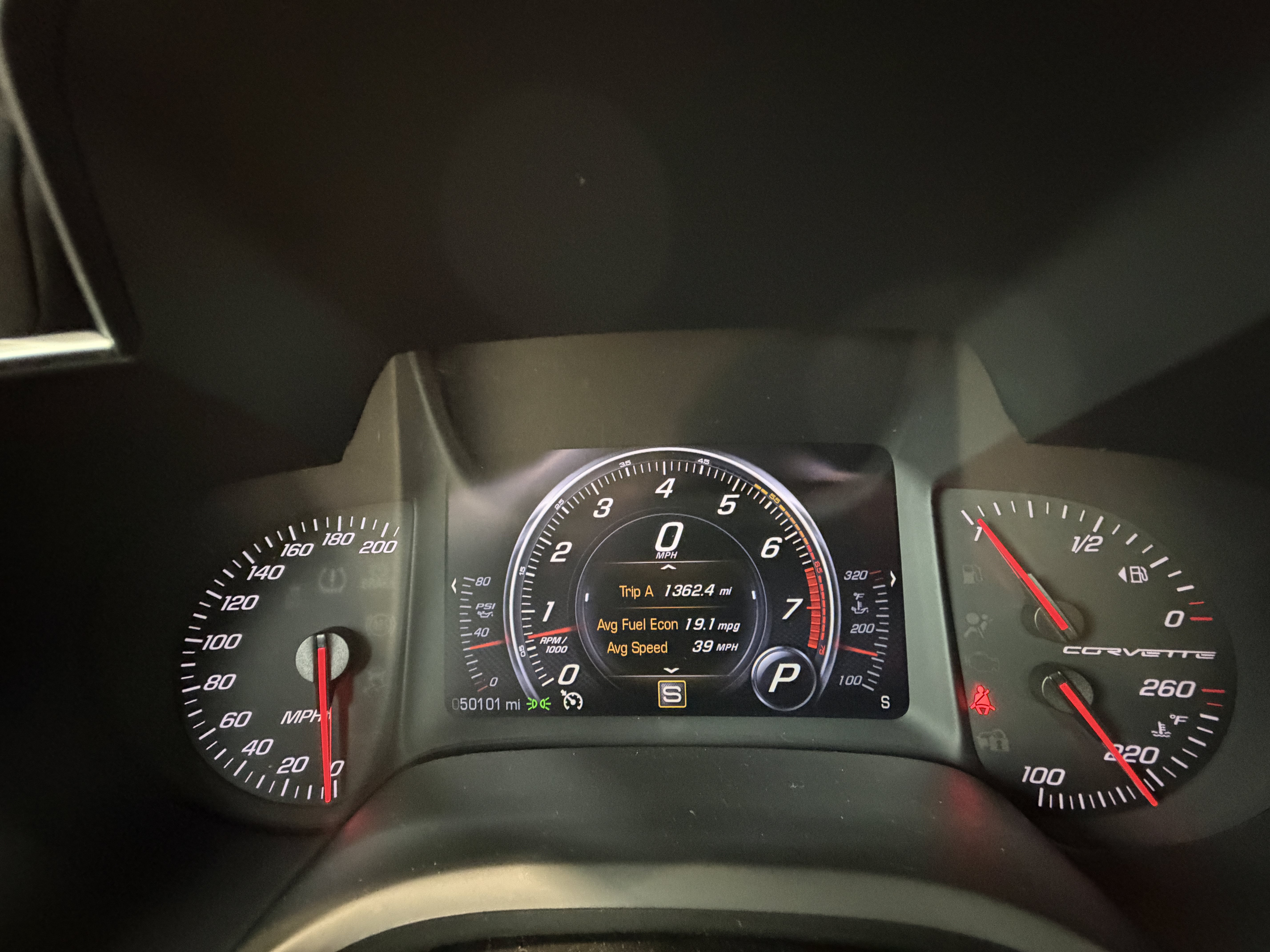 Used 2014 Chevrolet Corvette Stingray Coupe w/ 2LT Preferred Equipment Group RWD image 13