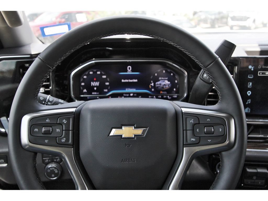 Used 2025 Chevrolet Silverado 1500 LT RWD image 12