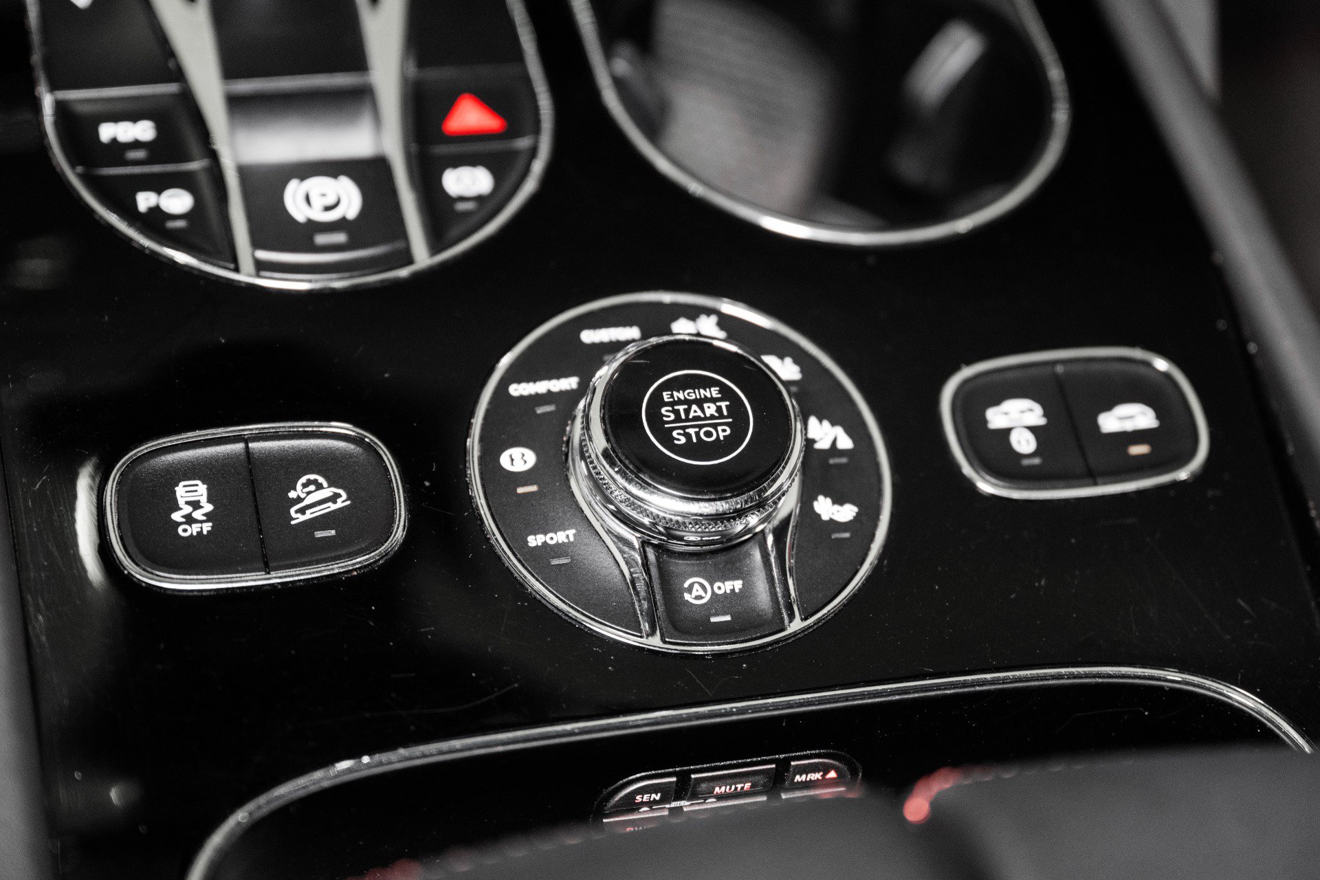 Used 2021 Bentley Bentayga Speed AWD/4WD image 35