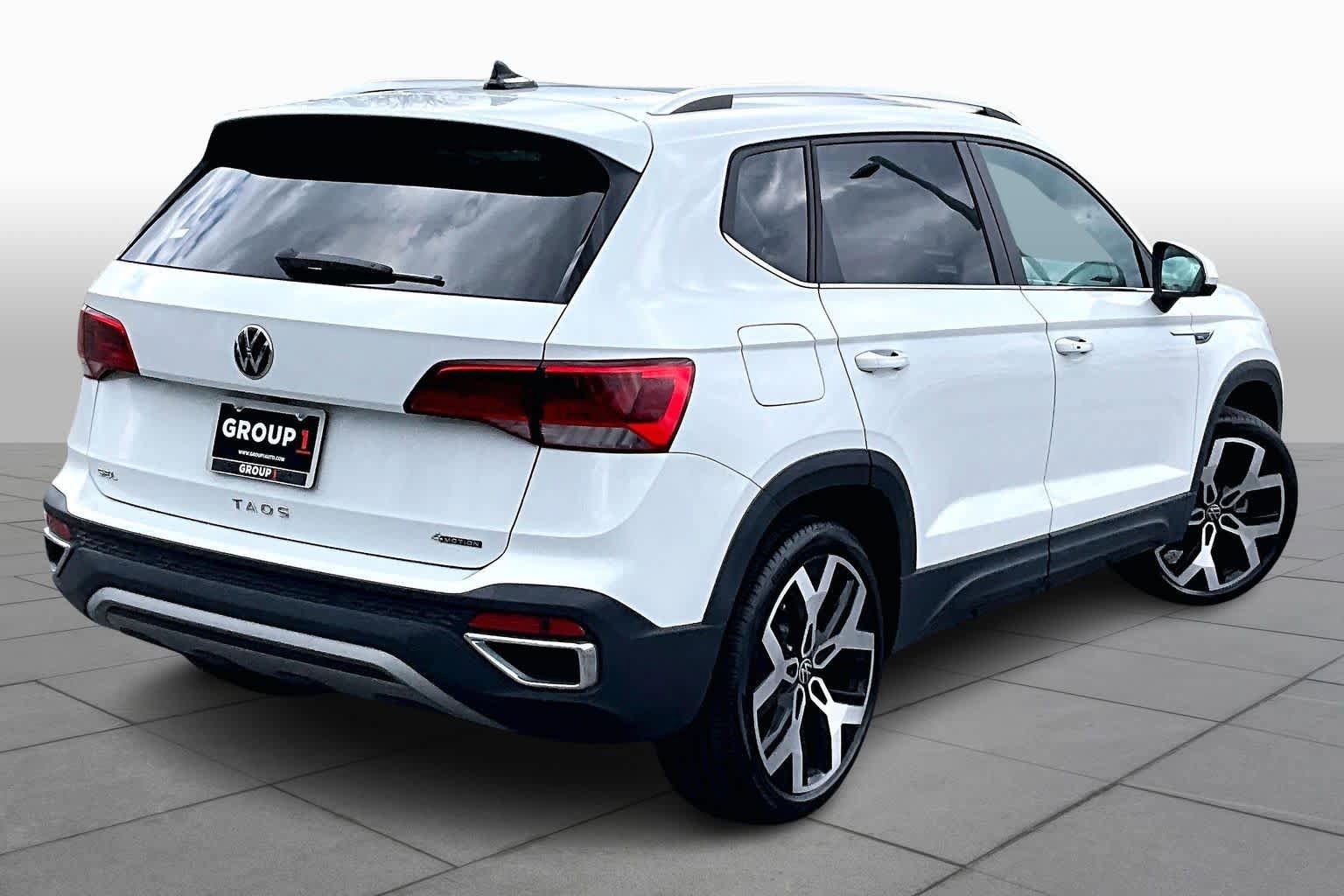 Used 2023 Volkswagen Taos SEL AWD/4WD image 13
