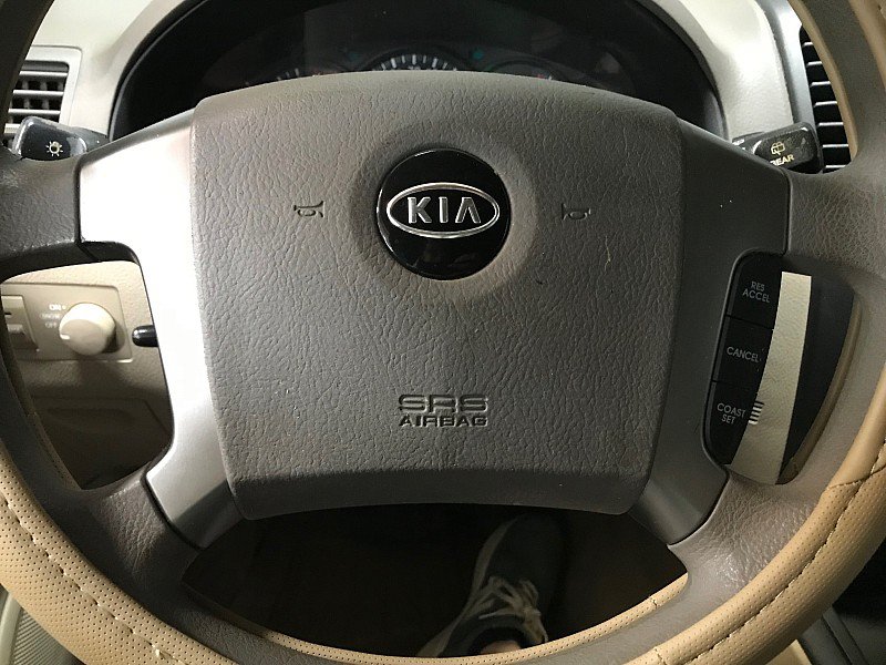 Used 2006 Kia Sorento 2WD image 24