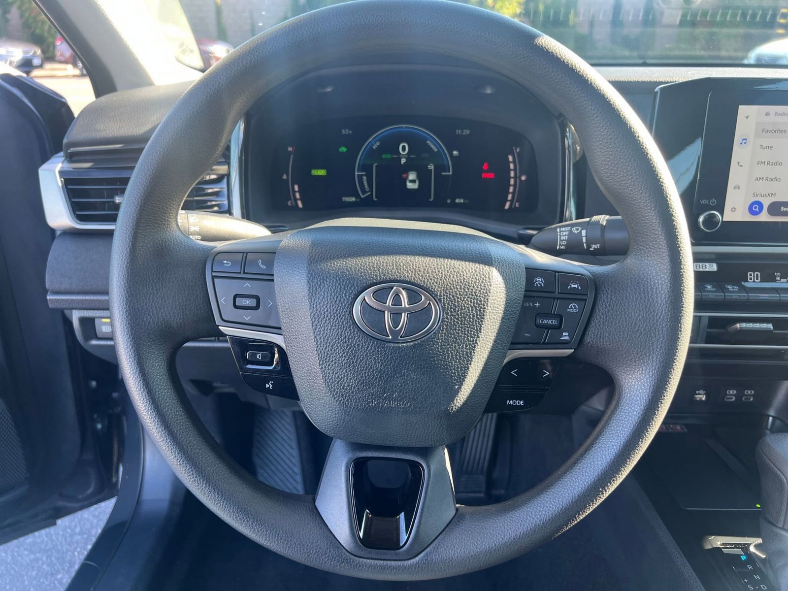 Used 2025 Toyota Camry LE image 34