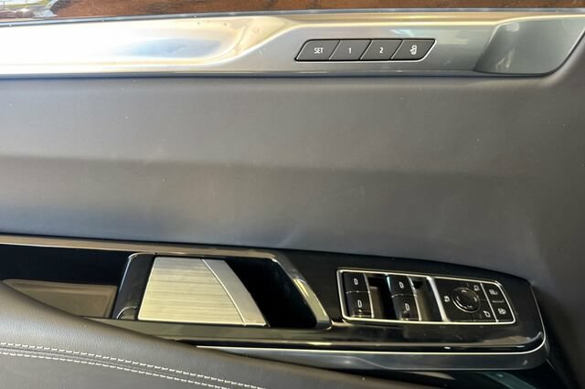 New 2026 Cadillac Escalade ESV Platinum Sport AWD/4WD image 11