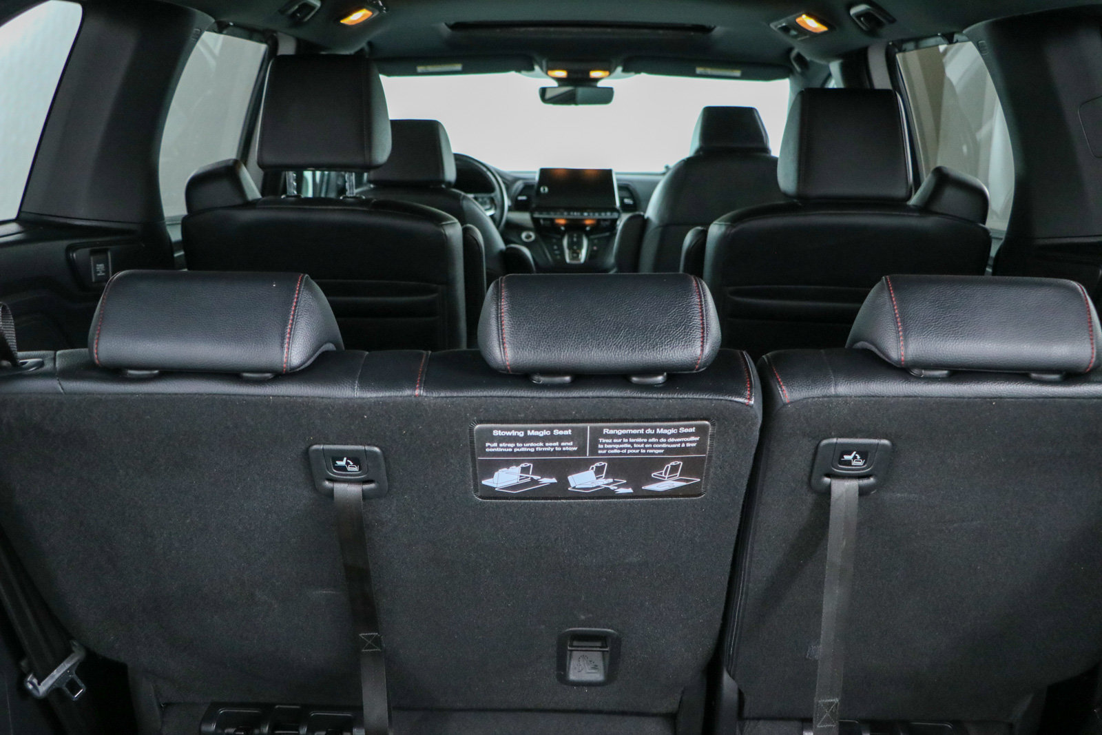 Used 2025 Honda Odyssey Sport-L image 32