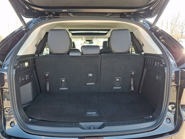 Used 2024 MAZDA CX-90 Plug-In Hybrid w/ Premium Pkg image 33