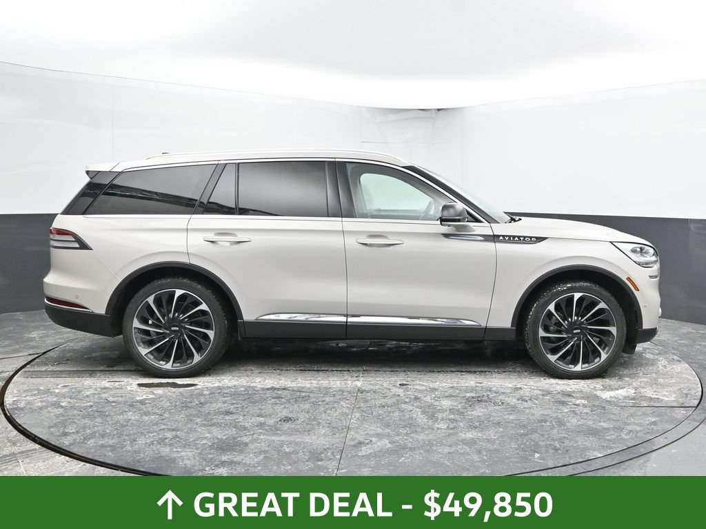 Used 2024 Lincoln Aviator Reserve w/ Equipment Group 201A AWD/4WD image 7