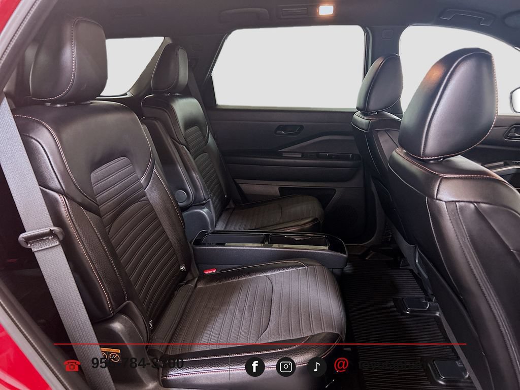 Used 2024 Nissan Pathfinder Rock Creek AWD/4WD image 26