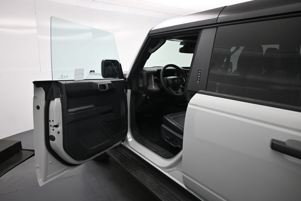 Used 2026 Ford Bronco Outer Banks AWD/4WD image 8