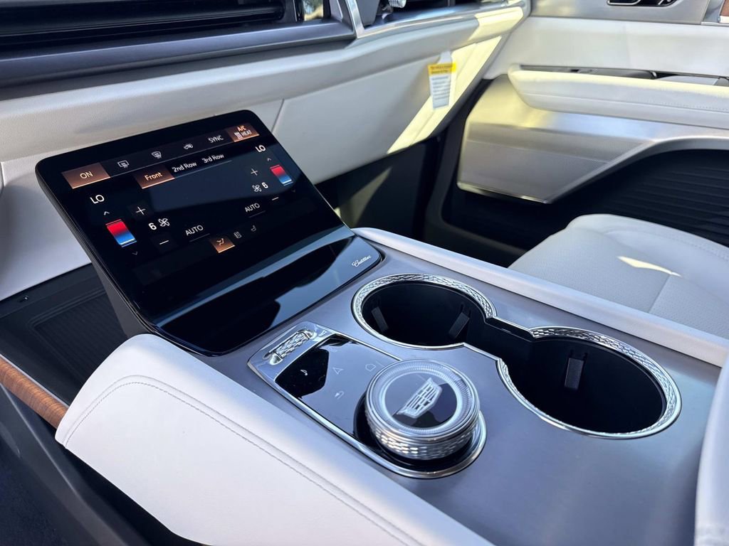 New 2026 Cadillac Vistiq Luxury image 26