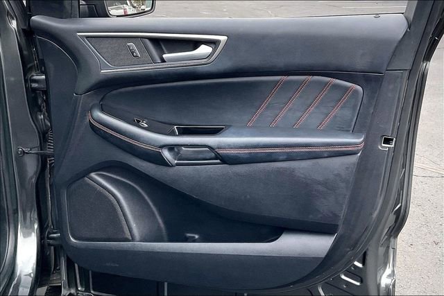 Used 2020 Ford Edge ST-Line FWD image 24