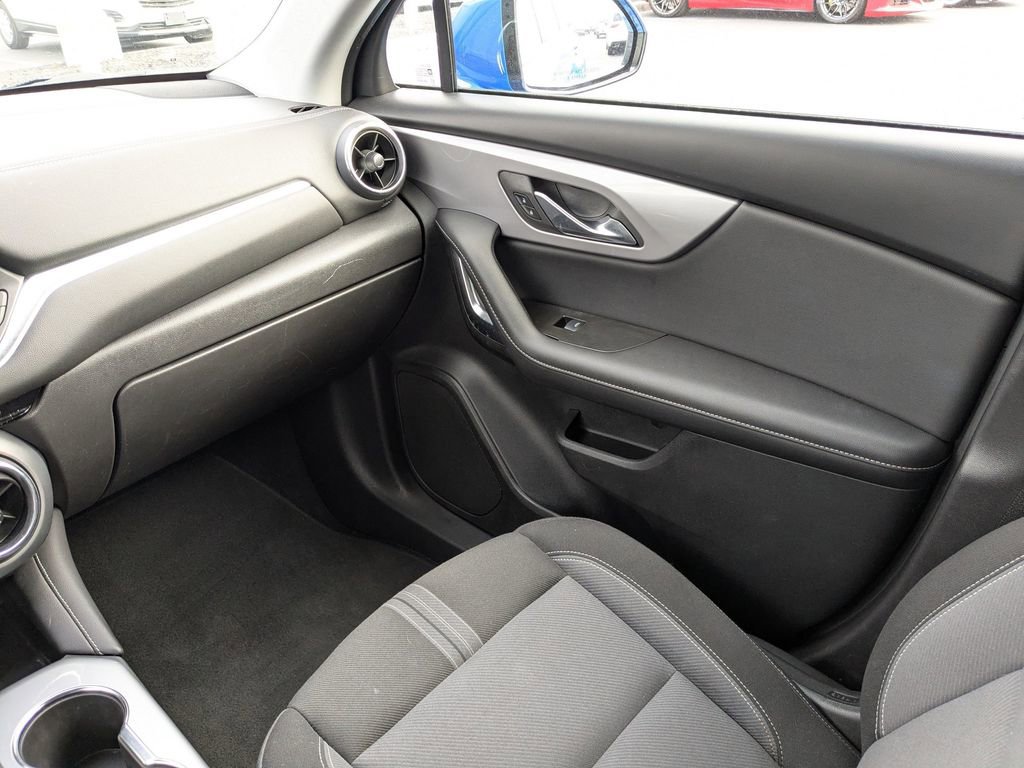 Used 2025 Chevrolet Blazer LT image 18