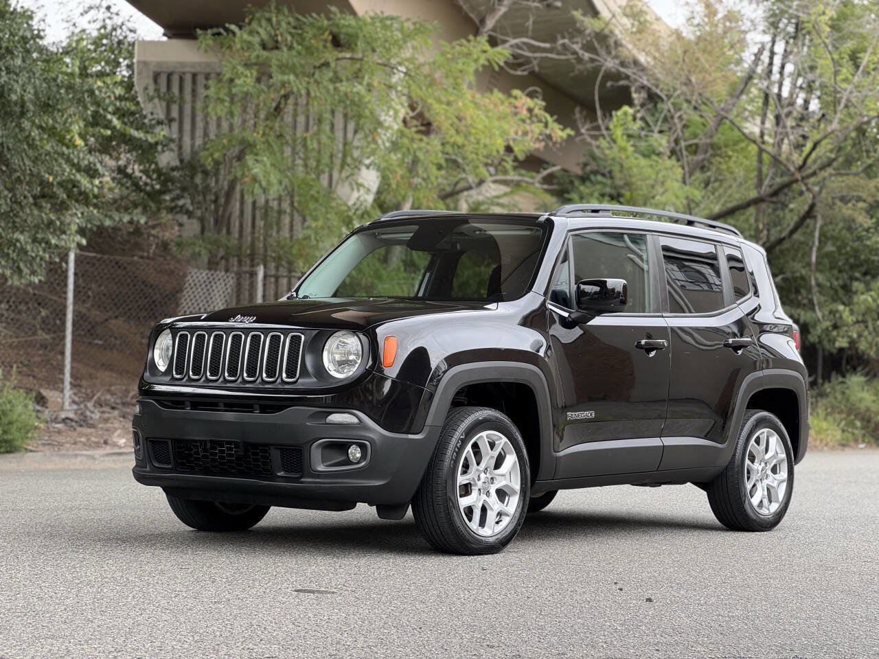 Used 2017 Jeep Renegade Latitude