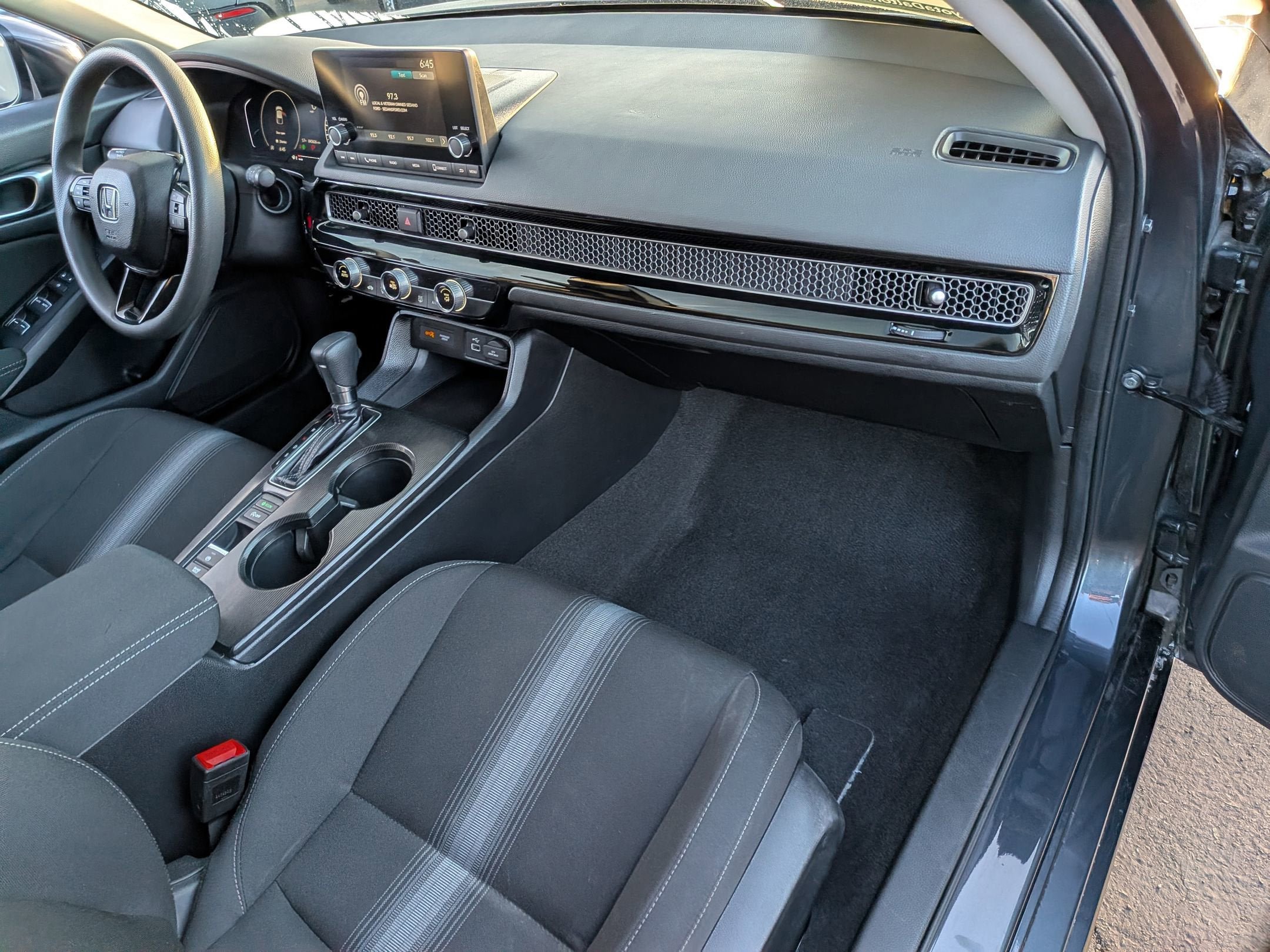 Used 2023 Honda Civic LX image 33