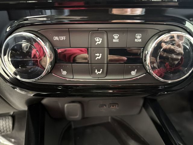 New 2026 Chevrolet Trax RS w/ Sunroof Package image 32