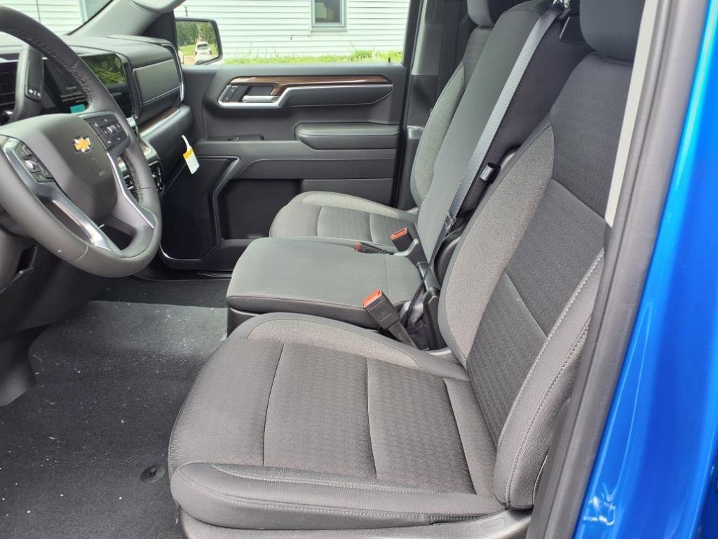 New 2025 Chevrolet Silverado 1500 LT image 8
