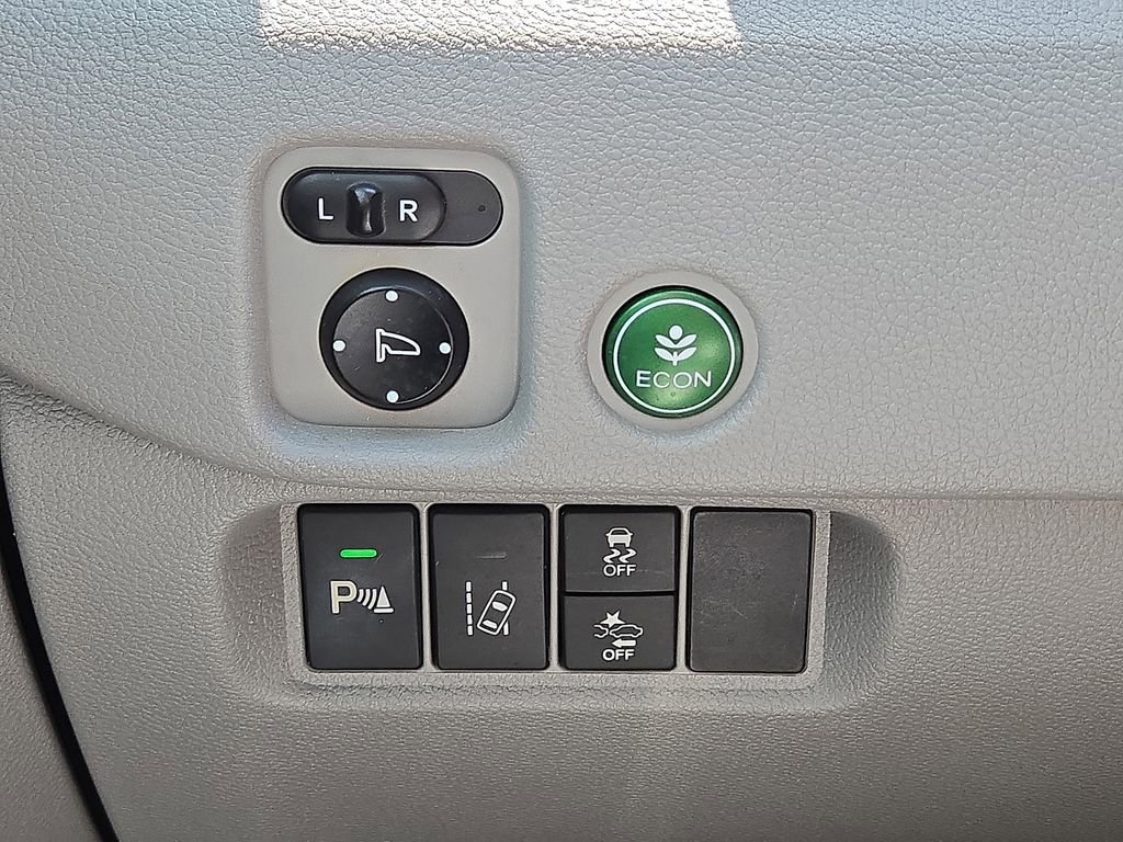 Used 2017 Honda Pilot Touring image 25