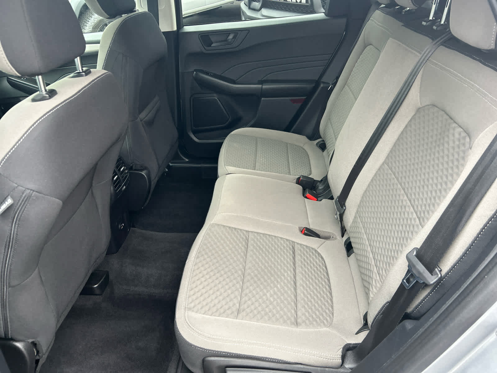 Used 2022 Ford Escape SE w/ Cold Weather Package image 23