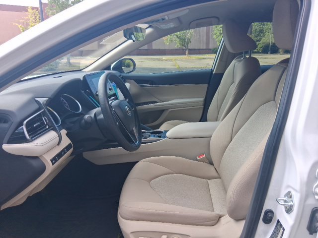Used 2023 Toyota Camry LE FWD image 13