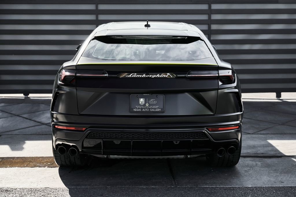Used 2022 Lamborghini Urus AWD/4WD image 15