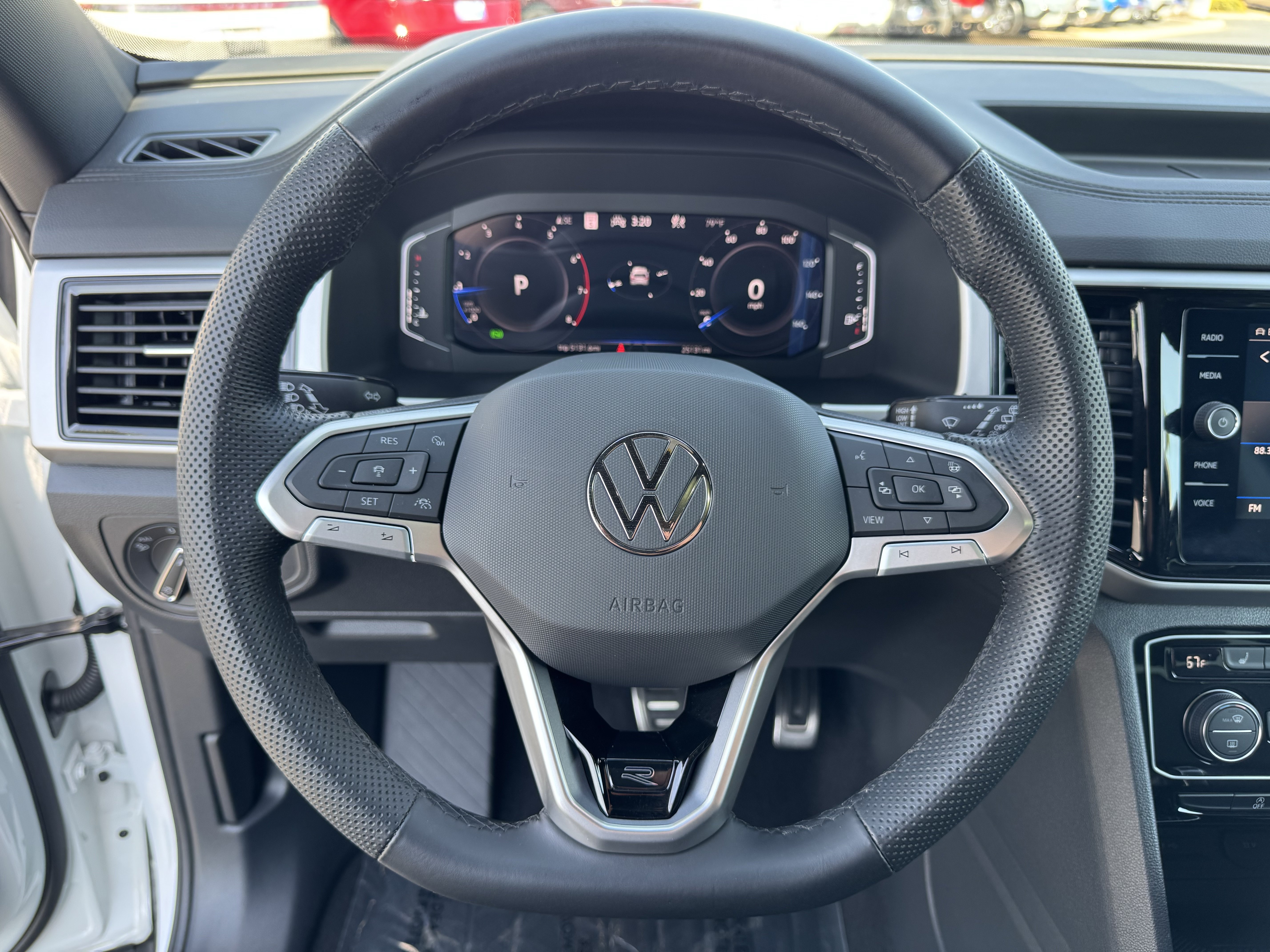 Certified 2023 Volkswagen Atlas Cross Sport SEL R-Line AWD/4WD image 22
