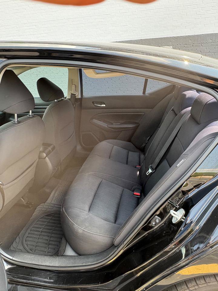 Used 2020 Nissan Altima 2.5 S FWD image 11