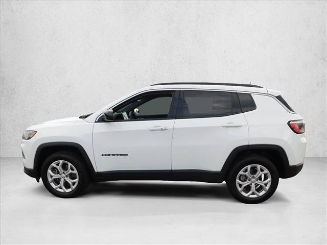 Used 2024 Jeep Compass Latitude AWD/4WD image 15