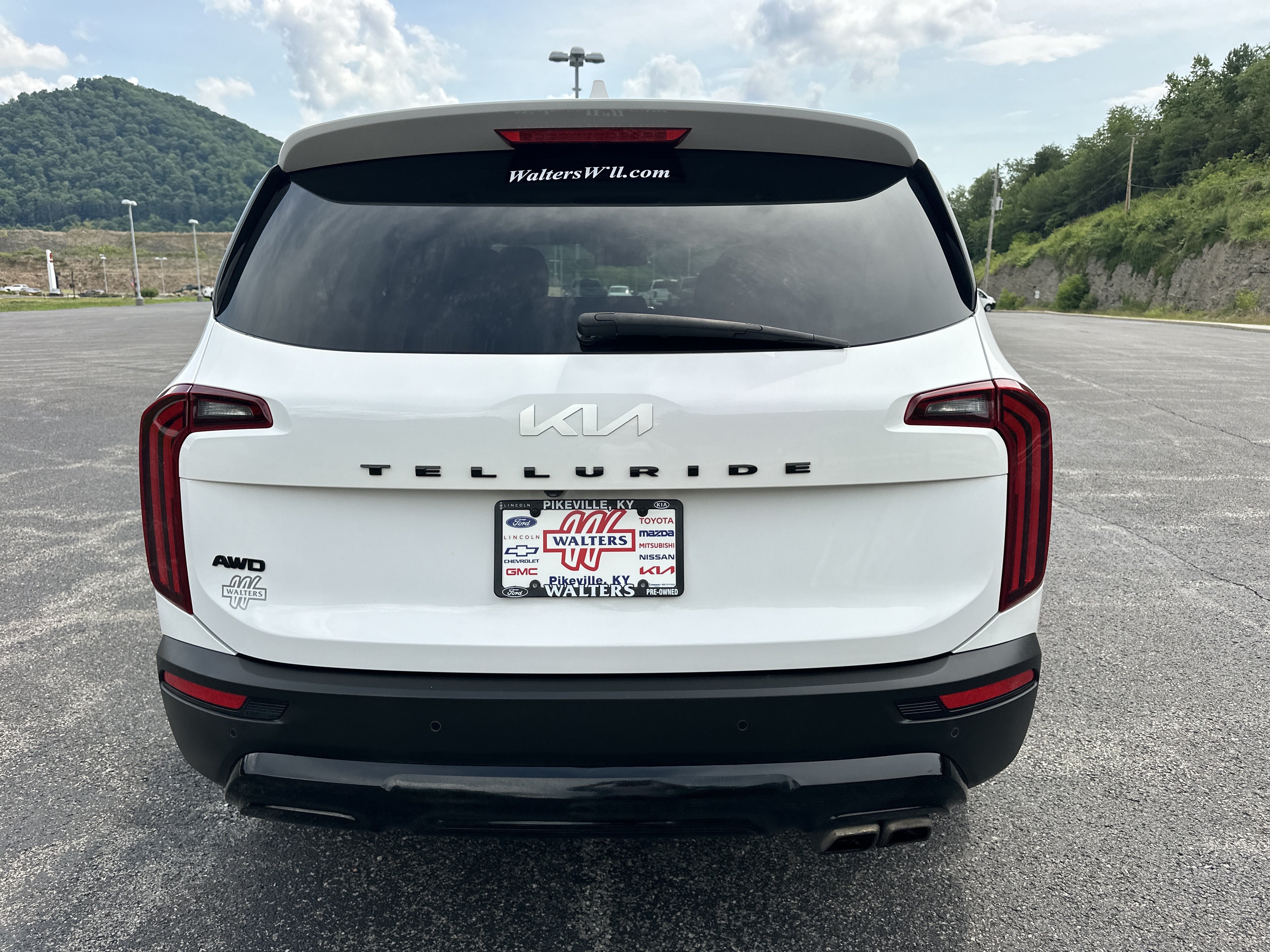 Used 2022 Kia Telluride EX w/ EX Premium Package AWD/4WD image 5