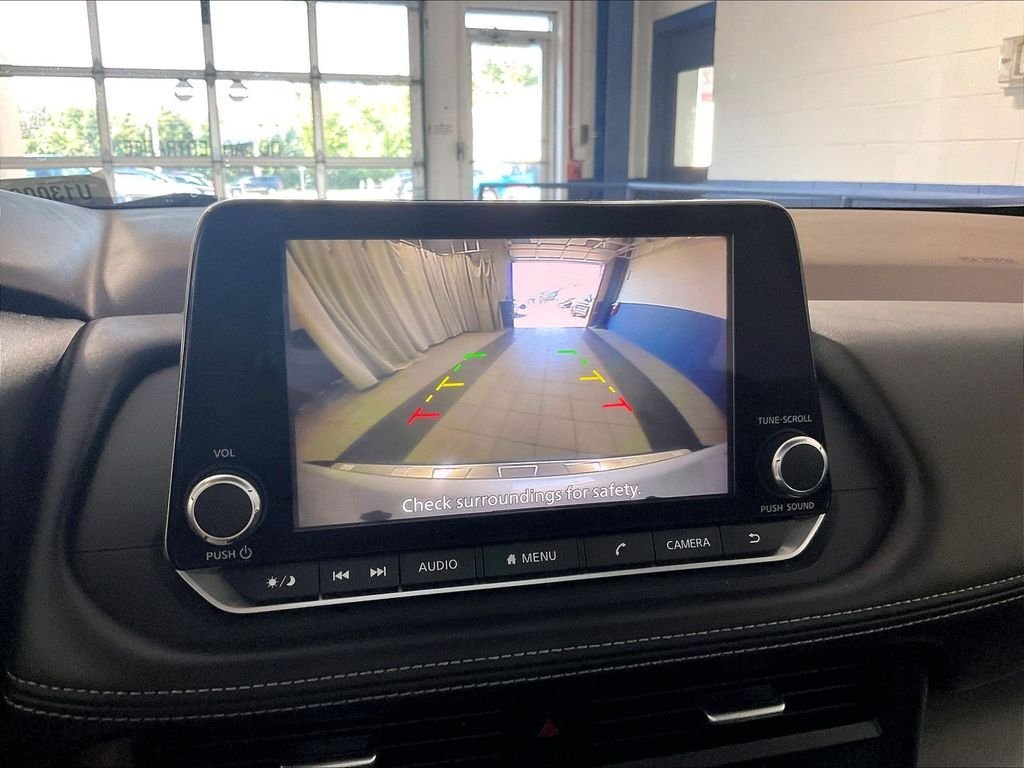 Used 2023 Nissan Rogue SV AWD/4WD image 19