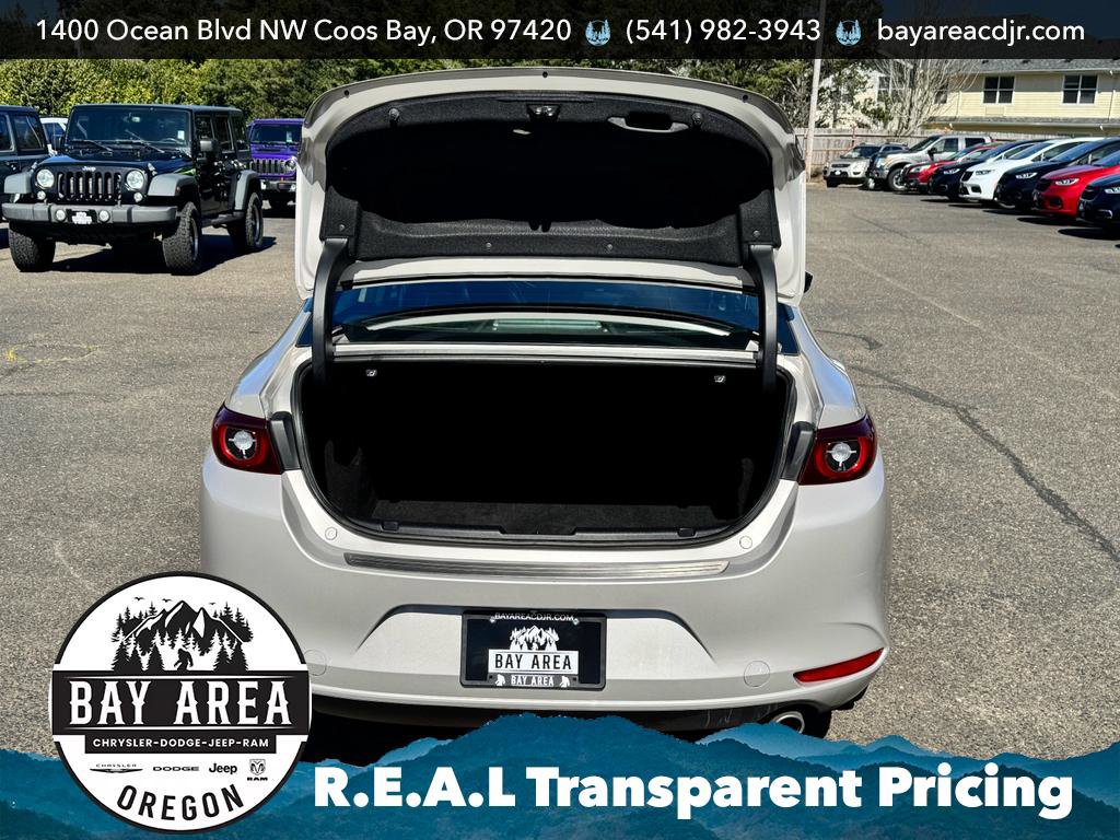 Used 2022 MAZDA MAZDA3 s image 22