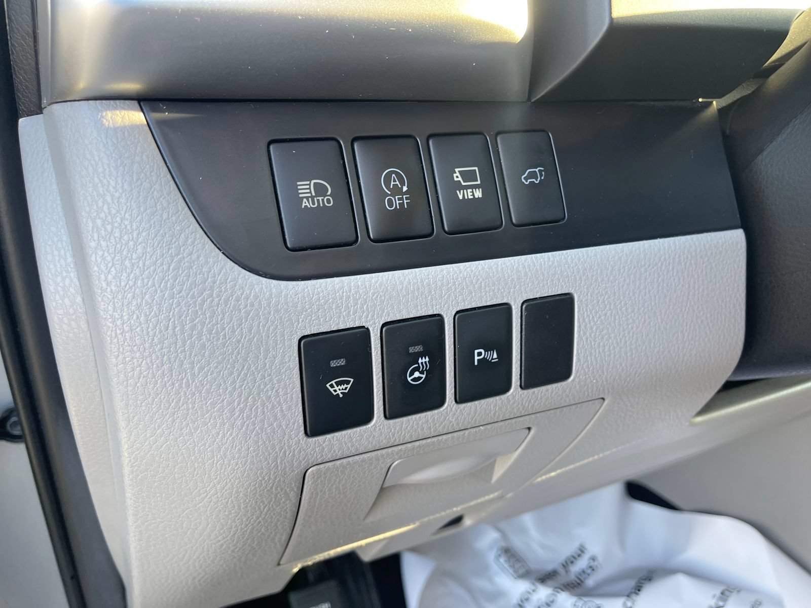 Used 2019 Toyota Highlander Limited Platinum FWD image 32