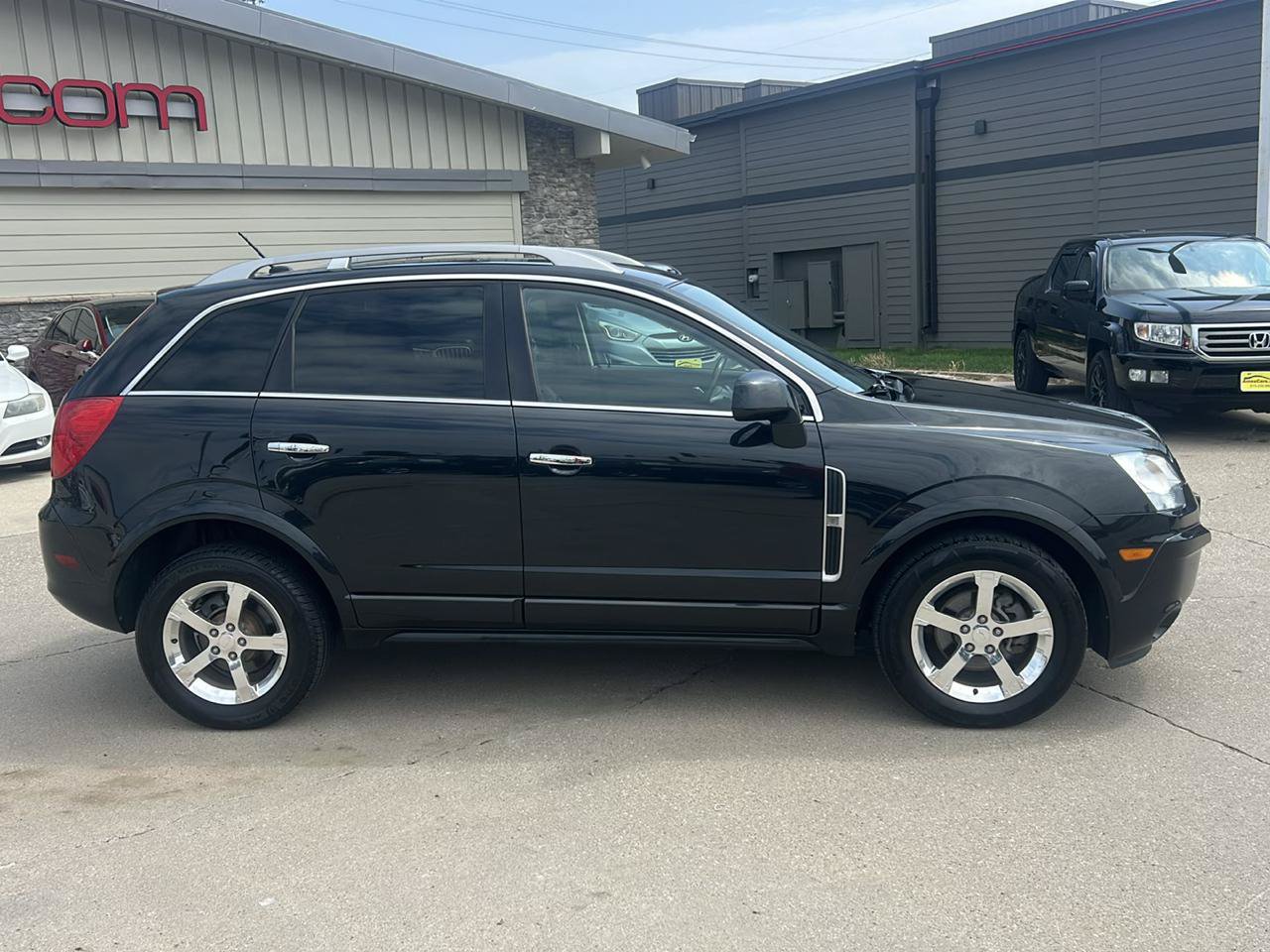 Used 2013 Chevrolet Captiva Sport LT w/ Convenience Package FWD image 2