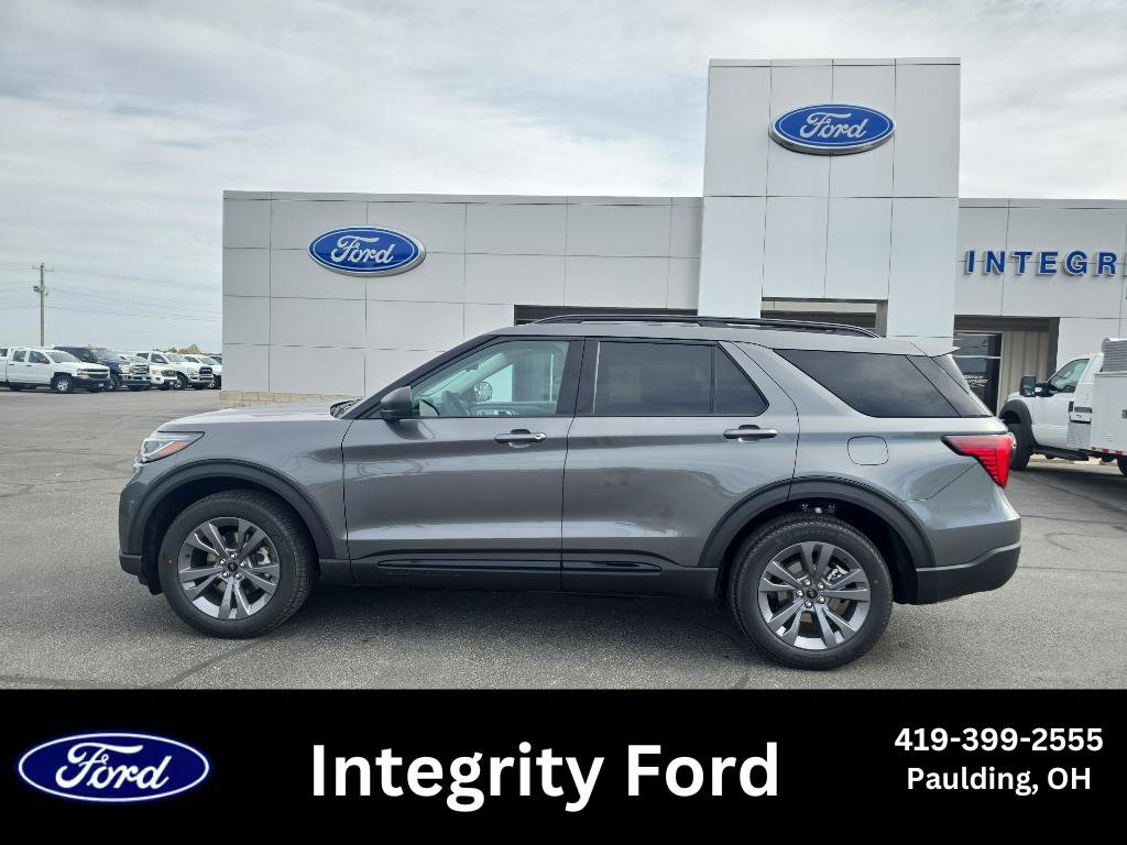 New 2026 Ford Explorer Active image 1
