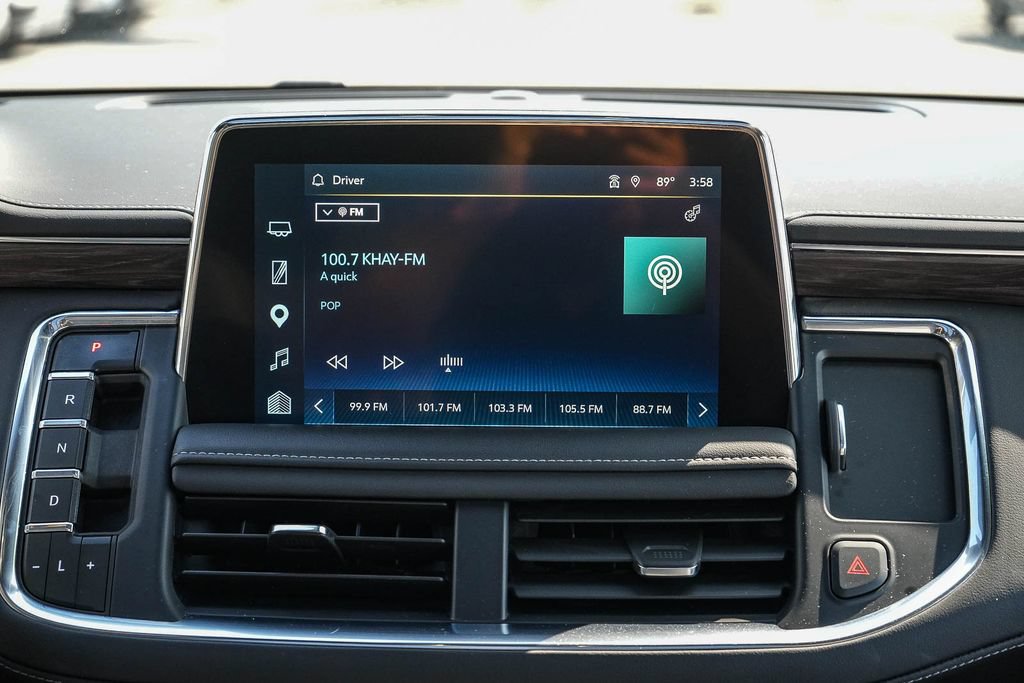 Used 2023 Chevrolet Suburban Z71 w/ Luxury Package AWD/4WD image 13